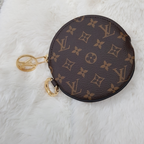 Louis Vuitton Handbags - Louis Vuitton Coin Purse from trio pouch